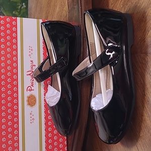 New in box! Pandaninjia Susie size 13 black patent flat fancy dress shoes
